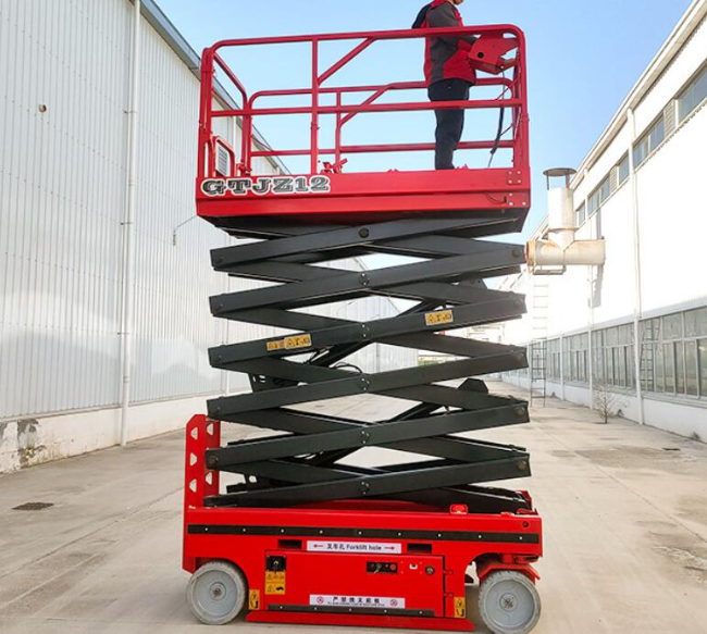 长顺自行走移动式升降机